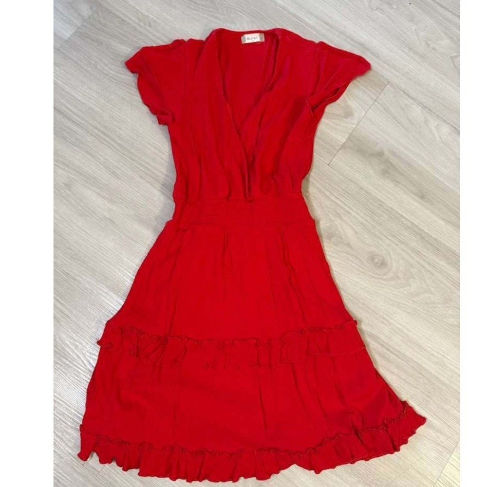 Red Midi Dress with V-Neck and Ruffle Hem